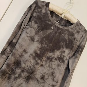 American Eagle Soft & Sexy Gray and Black Tie Dye Tee